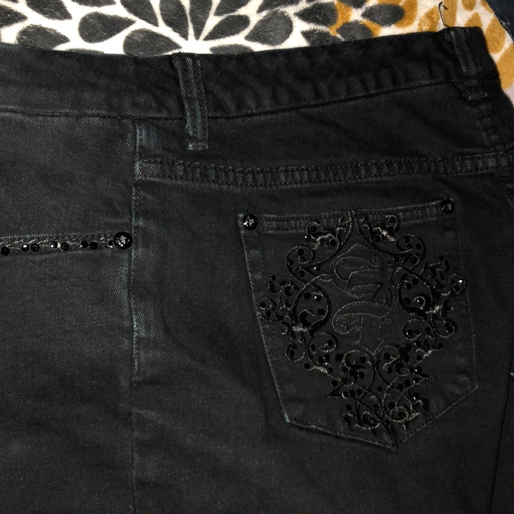 Seven Jeans
